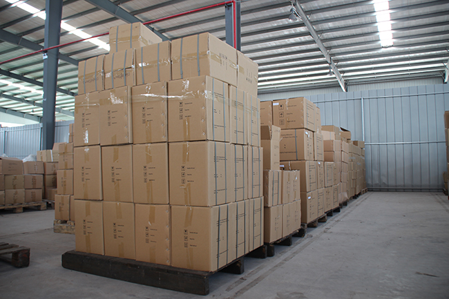 出口成品庫(kù)房